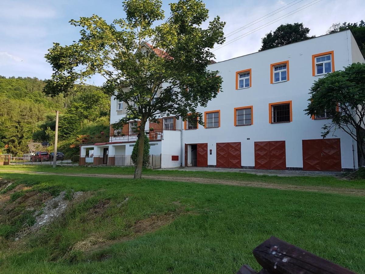 Penzion Na Prachárně Kladruby  Exterior foto